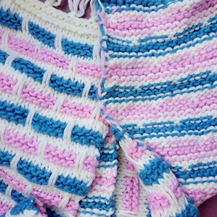 Сет комплект вязанная шапка шарф
белый розовый НОВЫЙ