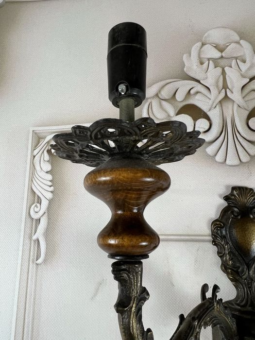 Stary Kinkiet z Drewna i Mosiądzu