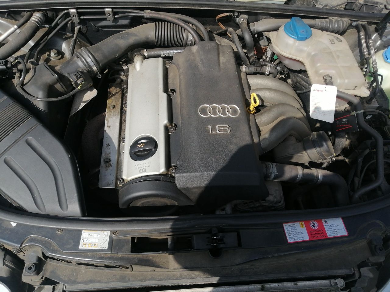 Audi a4 b6 1.6 benzyna