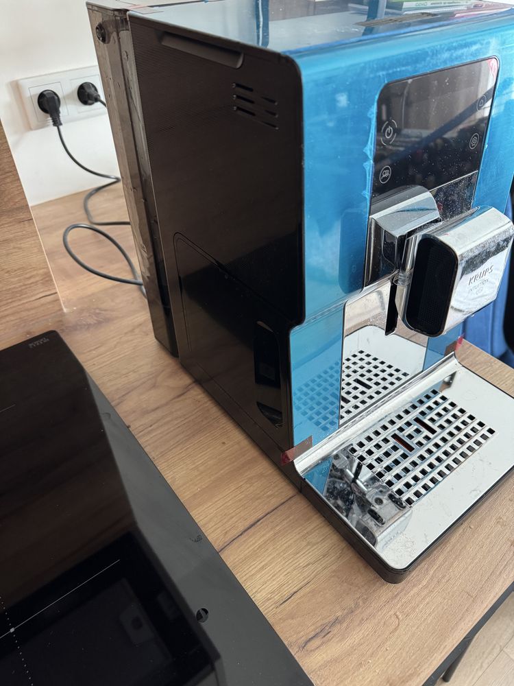 Ekspres KRUPS Intuition Experience+ EA877D Kawa mrożona