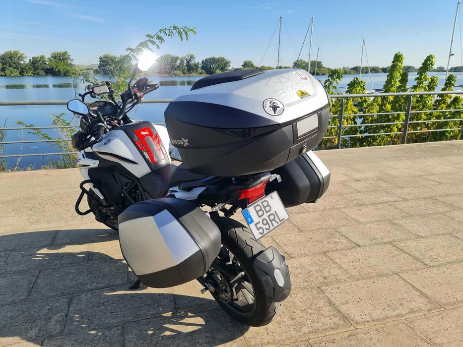 Benelli TRK 502 impecável!