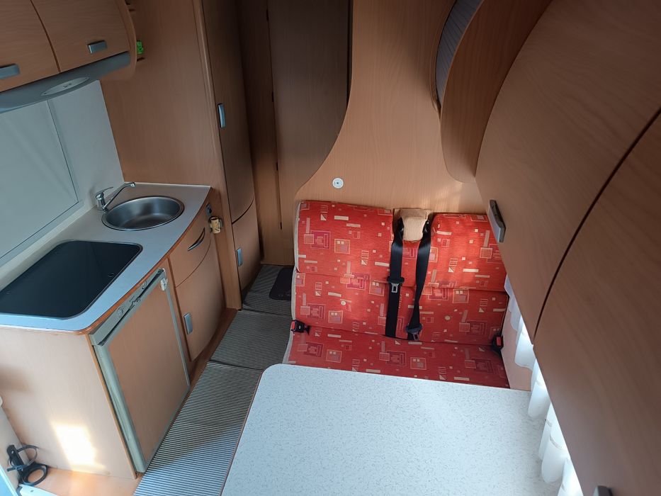 Autocaravana Ford Transit muito estimada