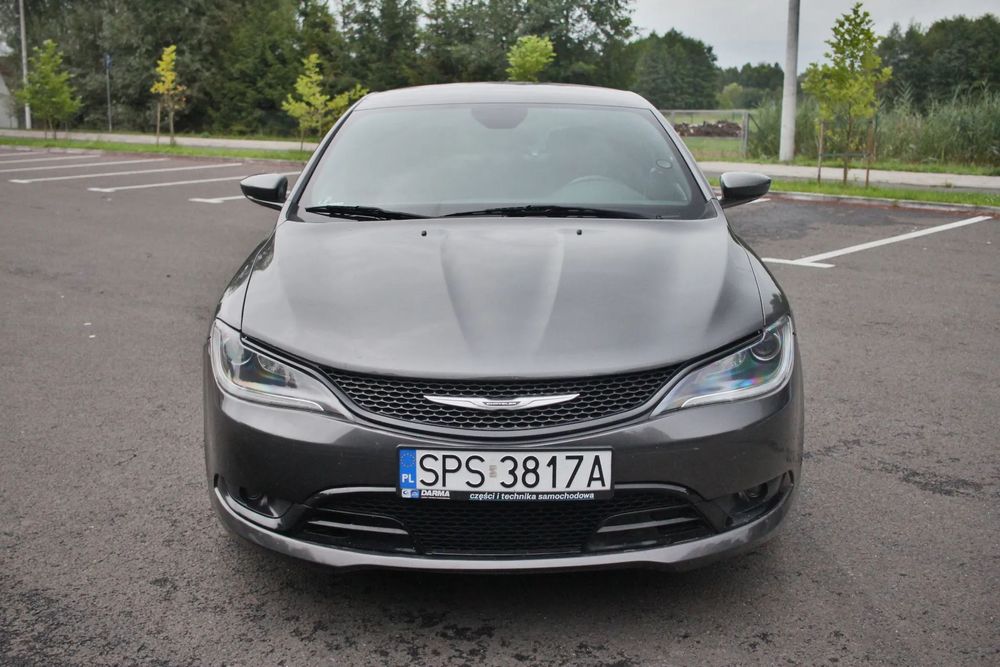 Chrysler 200 wersja S 299 KM, LPG, prywatnie