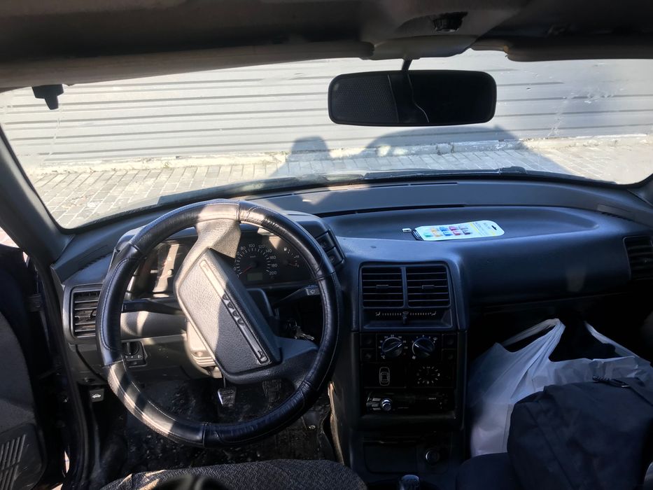 Продаю ваз 2111.