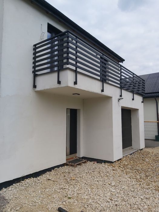 Balustrada poręcz balkonowa zewnętrzna