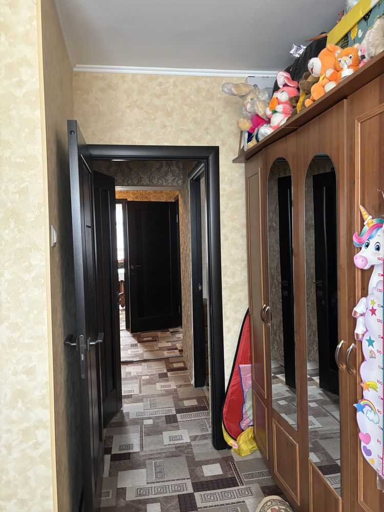 Продається 3-х кімнатна квартира чешського планування в центрі!!