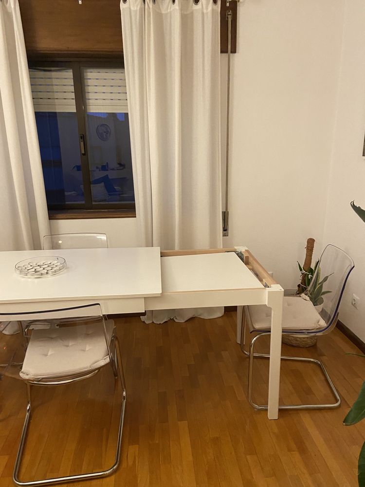 Mesa extensível branca