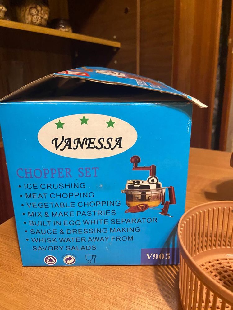 Ручной блендер Vanessa V904