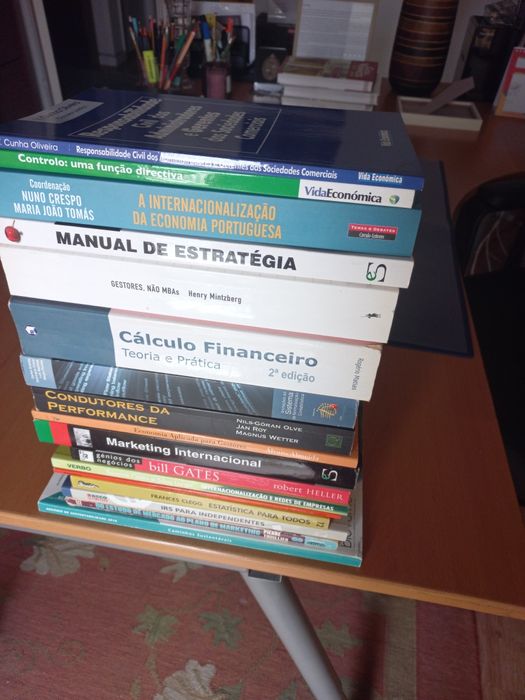 Livros de estudo, muito bom estado,