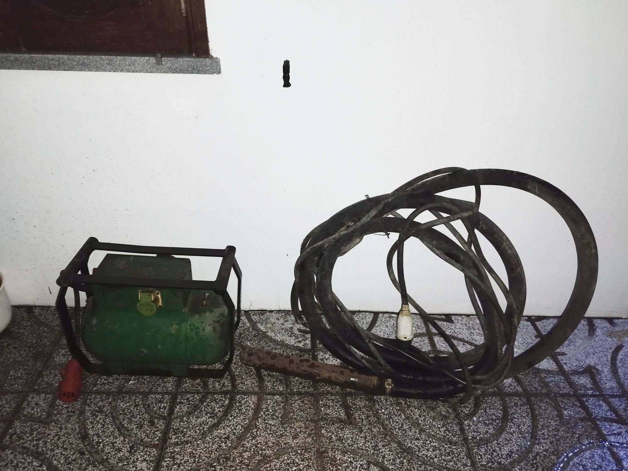 Vibrador de betão elétrico trifásico