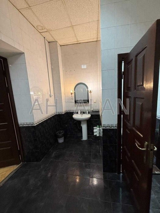 Оренда офісу  по вул. Богдана Хмельницького. ЦУМ