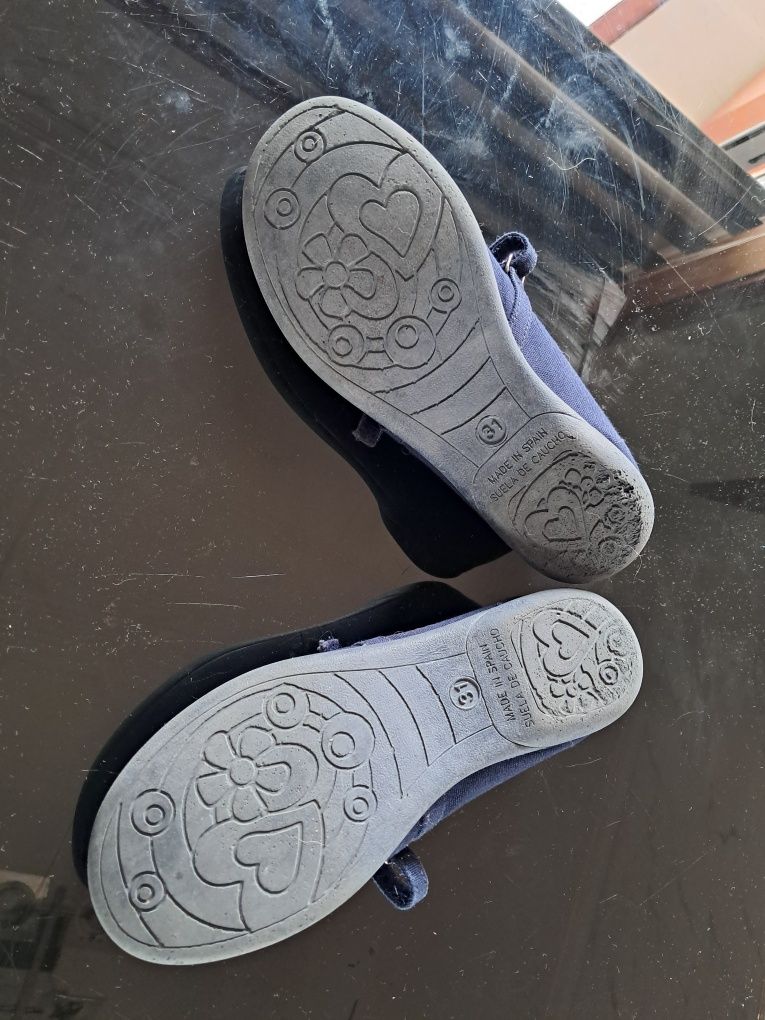 Sapatos pisamonas menina