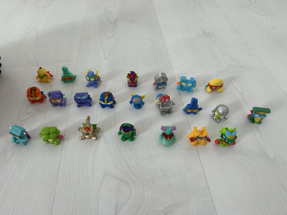 SuperThings figurki z pojazdem