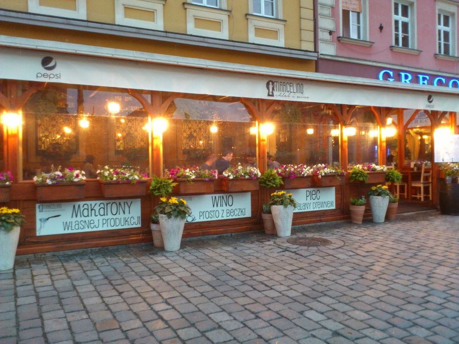 Druk wielkoformatowy, reklamy, tablice reklamowe, oklejanie okien szyb