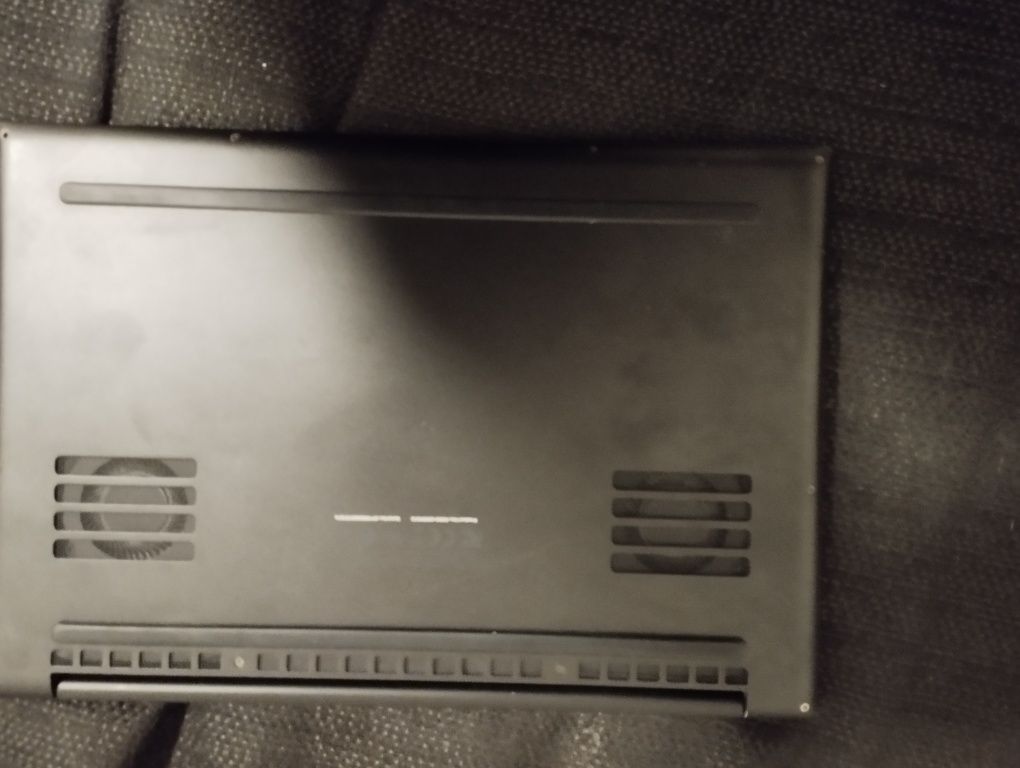 Игровой ультрабук Razer blade (I7 1065g7 , 1650 maxq)