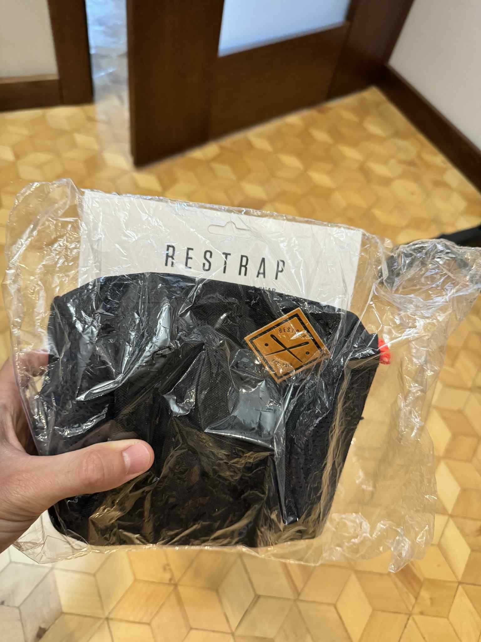 Torba na kierownicę Restrap Canister Bag 1.5l 120mm x 200mm czarna