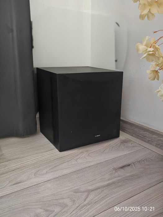Super okazja!  Amplituner kina domowego Yamaha MusicCast RX-V485
