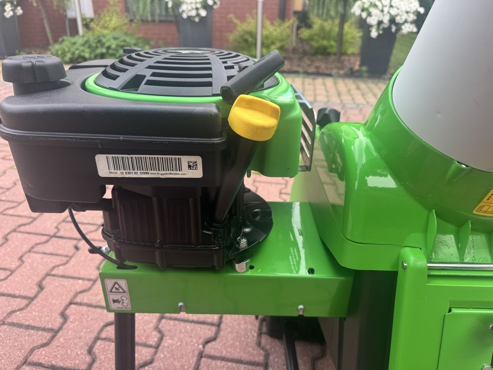 Rozdrabniacz gałęzi, rębak spalinowy Viking GB370S