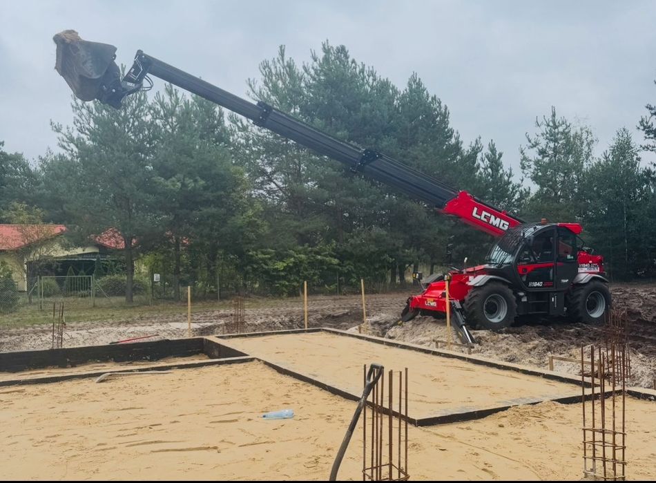 Ładowarka teleskopowa j 17,6m WYNAJEM