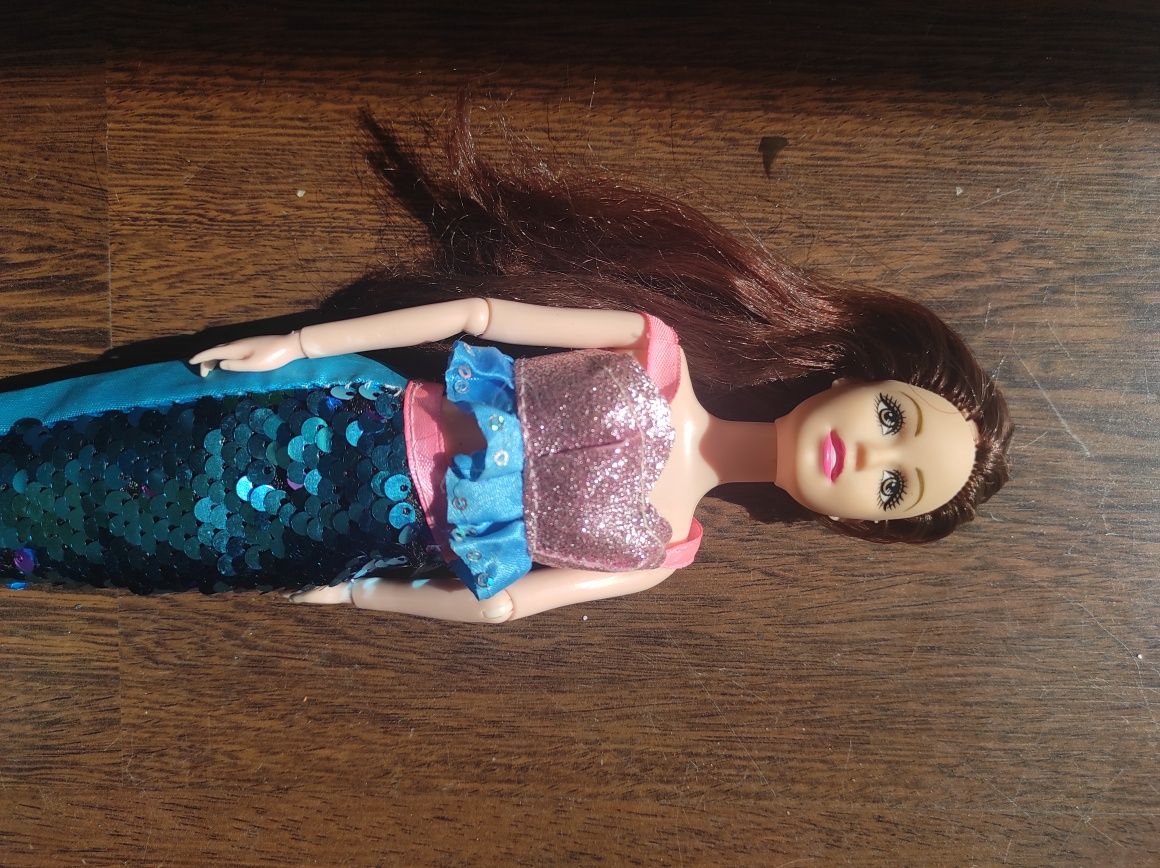 Barbie sereia usada bom estado