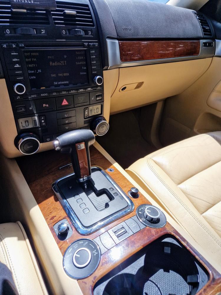 Volkswagen Touareg 2,5 tdi