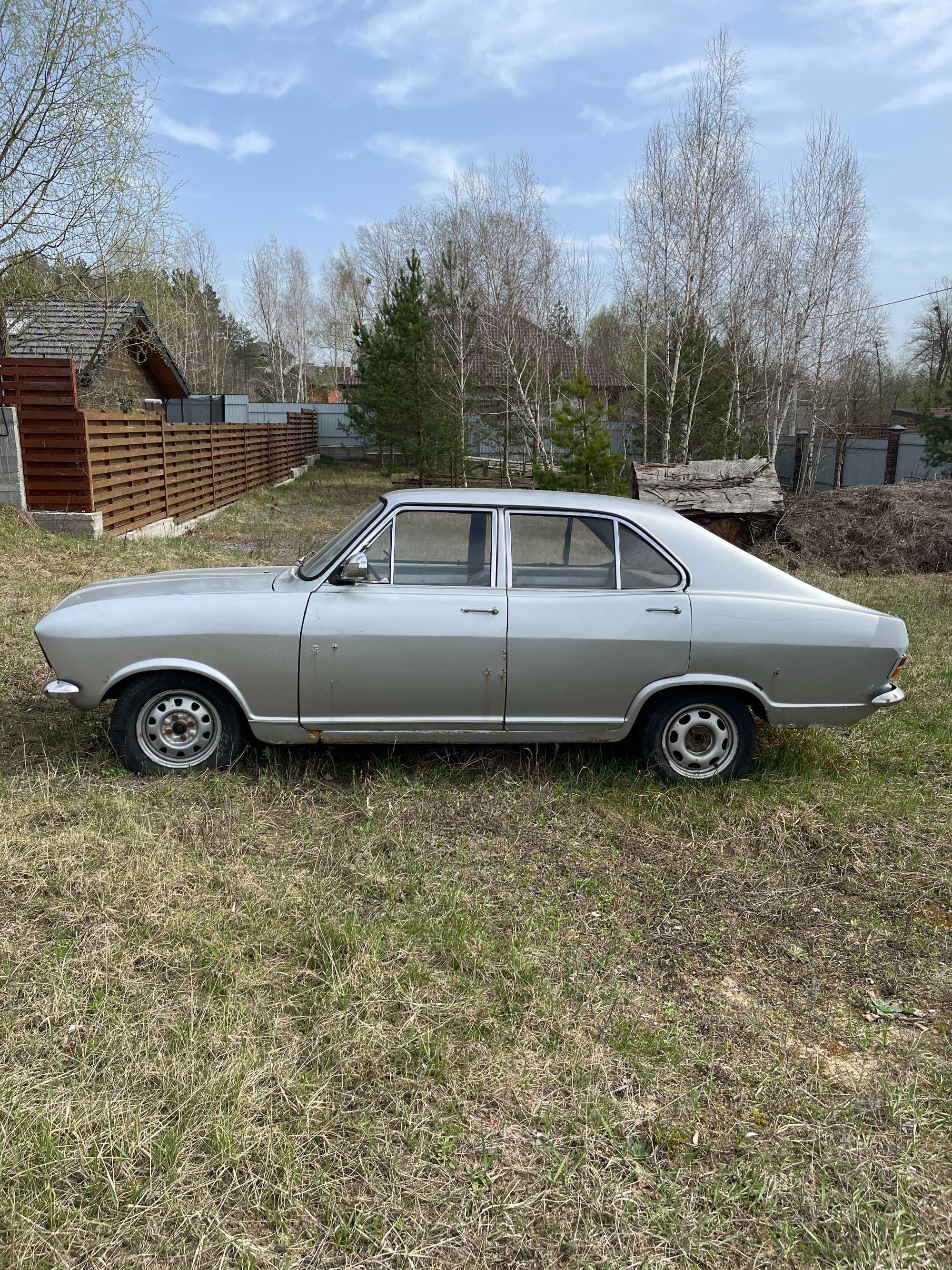 Opel kadett fastback