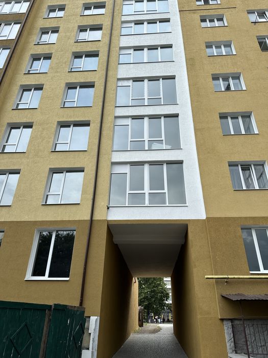Продам 2-х кім Галицька 92