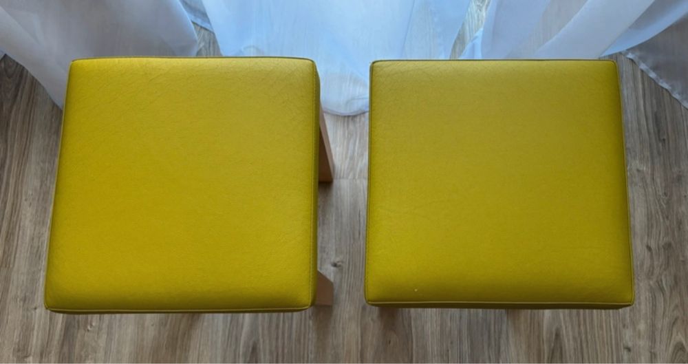 Taboret drewniany , Stołek , miękkie siedzisko x 2 sztuki