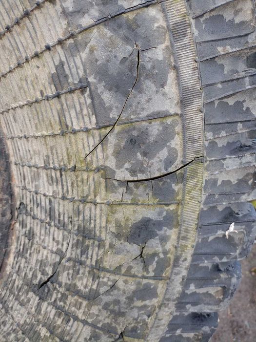 Шины на вездеход, бочку ПТС КФ-97 16.5/70-18 1065-420-457