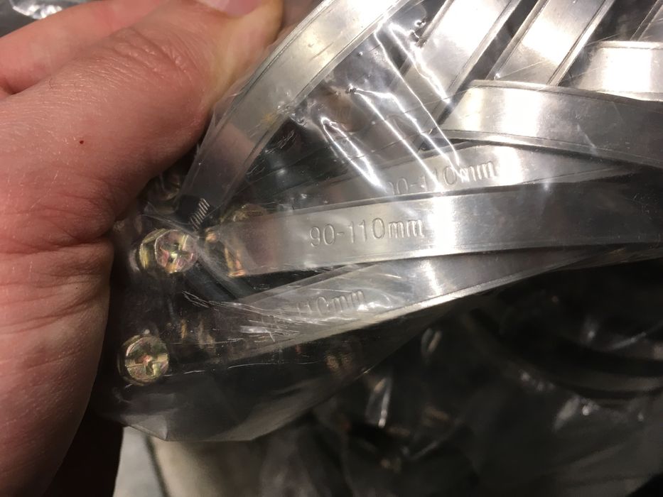 20 sztuk Obejm stalowych skręcanych 90-110 mm