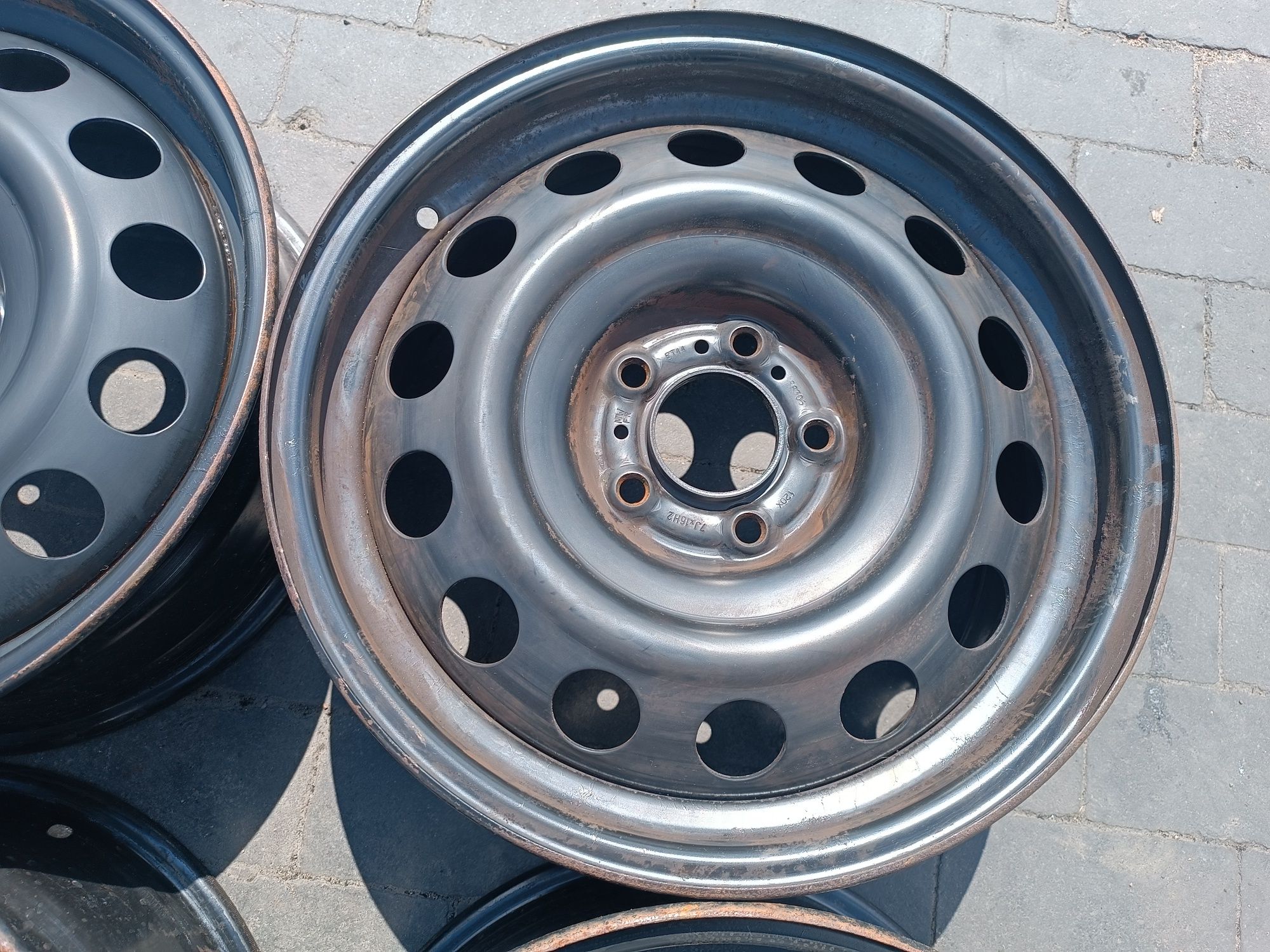 Felgi stalowe Opel Grandland X 5x108 ET44 7J16