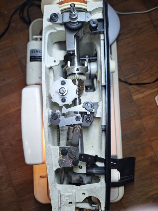 Швейна машинка SINGER 964