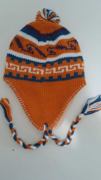 Gorro Polar em lã cor de laranja. Forrado. Adulto. Novo