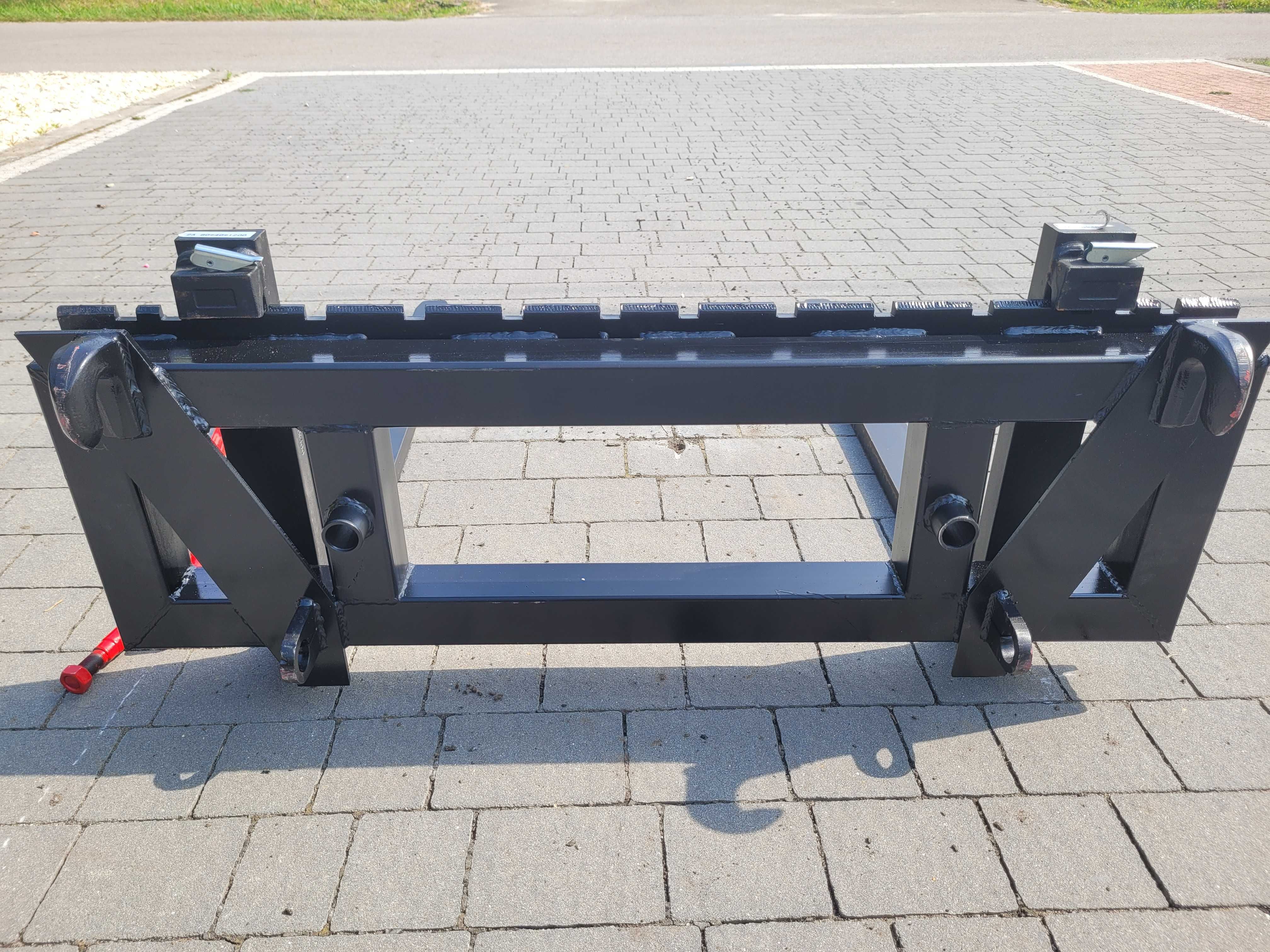 Paleciak do tura ciągnika/ Widły do palet 120cm do ładowacza czołowego