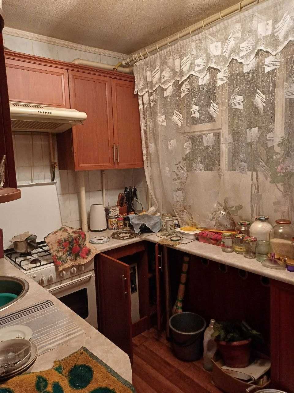 Продам 3-х кімнатну квартиру в місті Богодухові