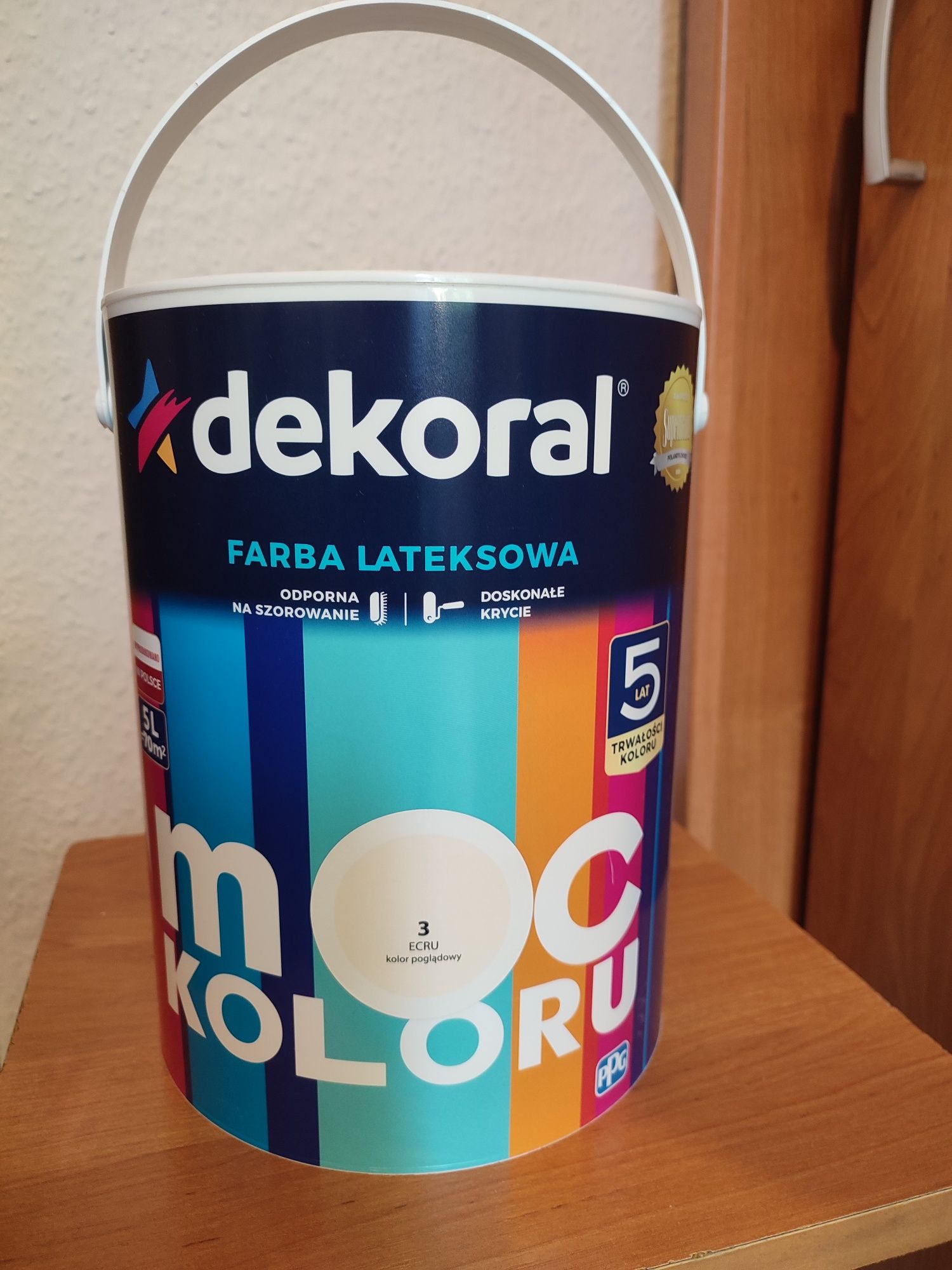 Taniej niż w sklepie,Farba Dekoral moc koloru ecru 5l.