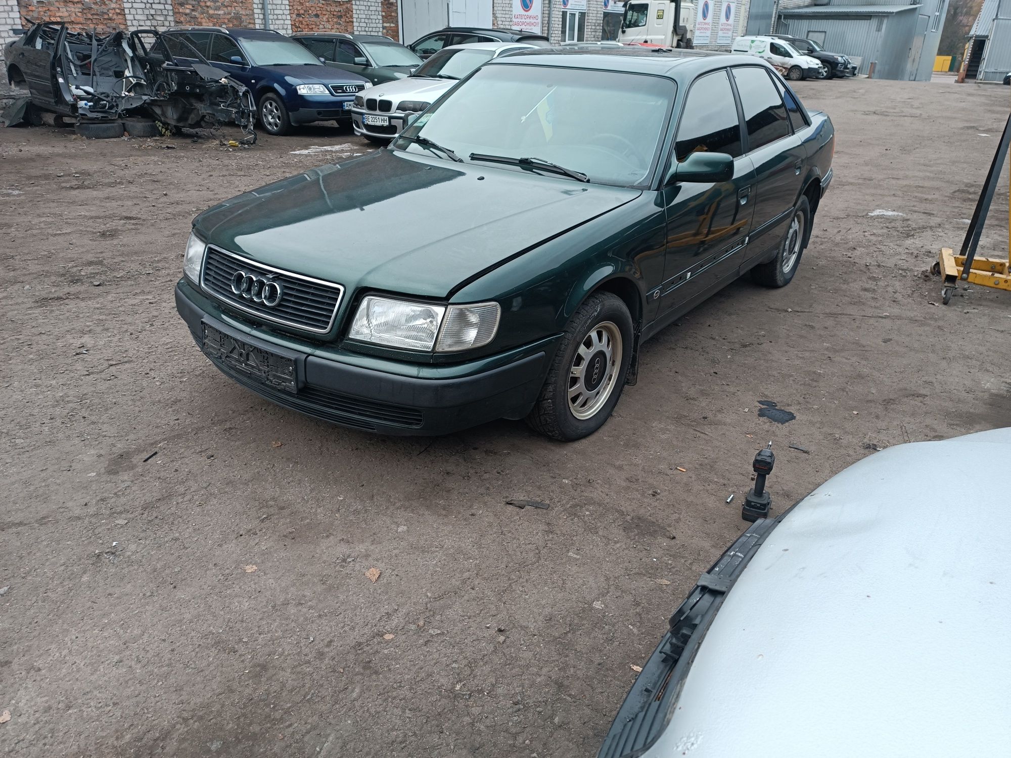 Разборка шрот audi  ауди ауді 100 c4 a6 c4