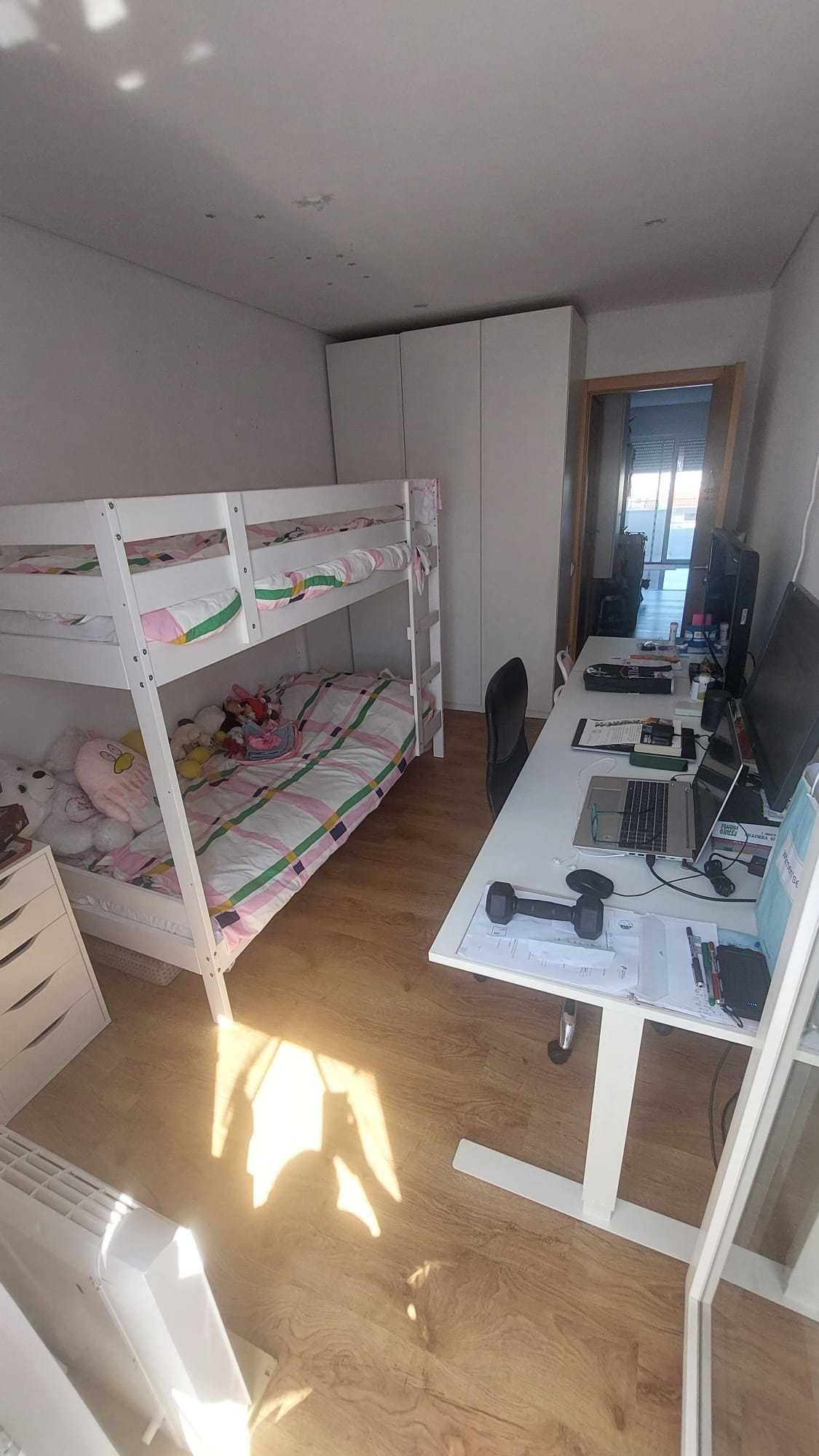 Quarto equipado a 3k Antas