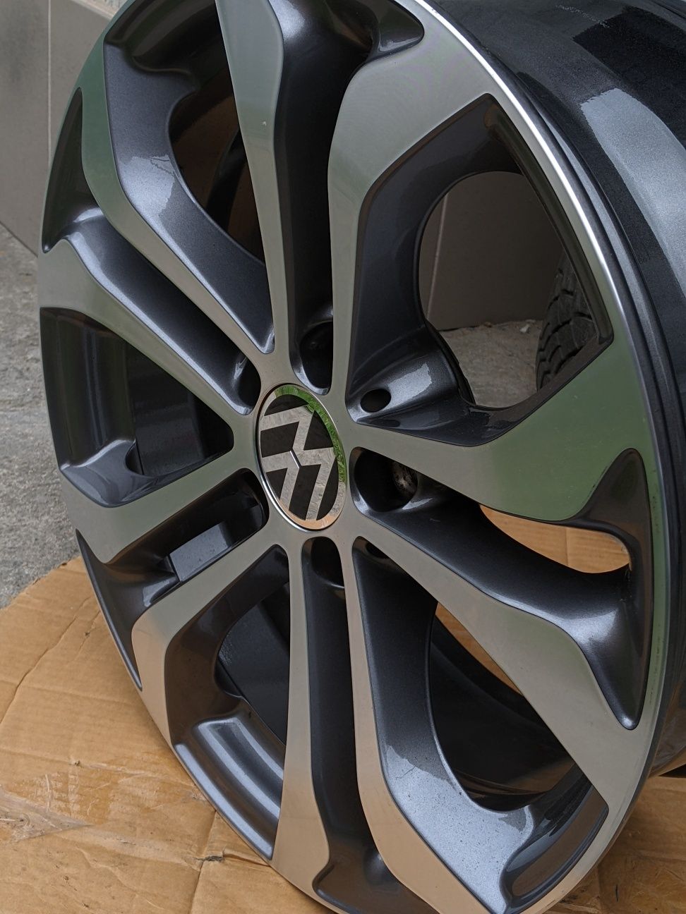 Шикарні литі ДИСКИ R17 VW Passat Alltrack B8 Tiguan