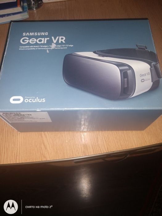 Продам очки виртуальной реальности Samsung Gear VR