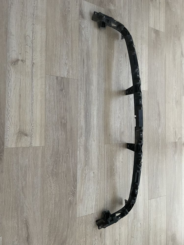 Grill-wspornik,mocowanie dolne Ram 1500 IV generacji