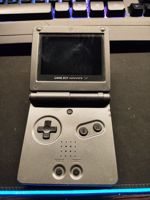 Ретро приставка GameBoy