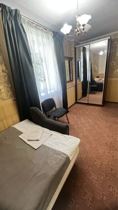 Затишна 2 к квартира біля центру