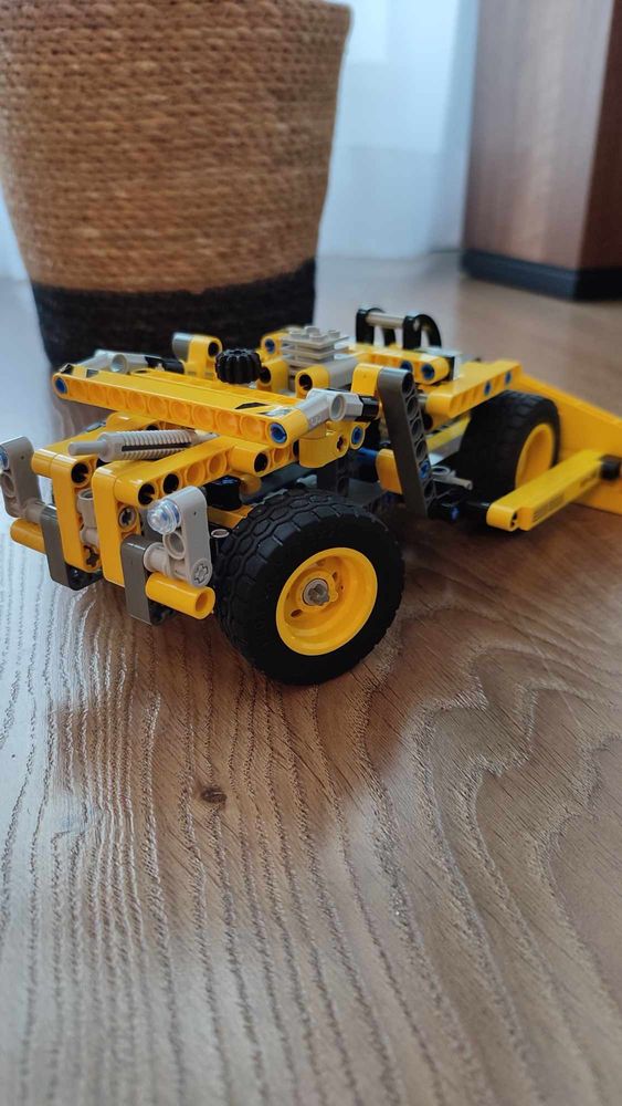 Ciężarówka górnicza 2 w 1 Lego Technic 42035