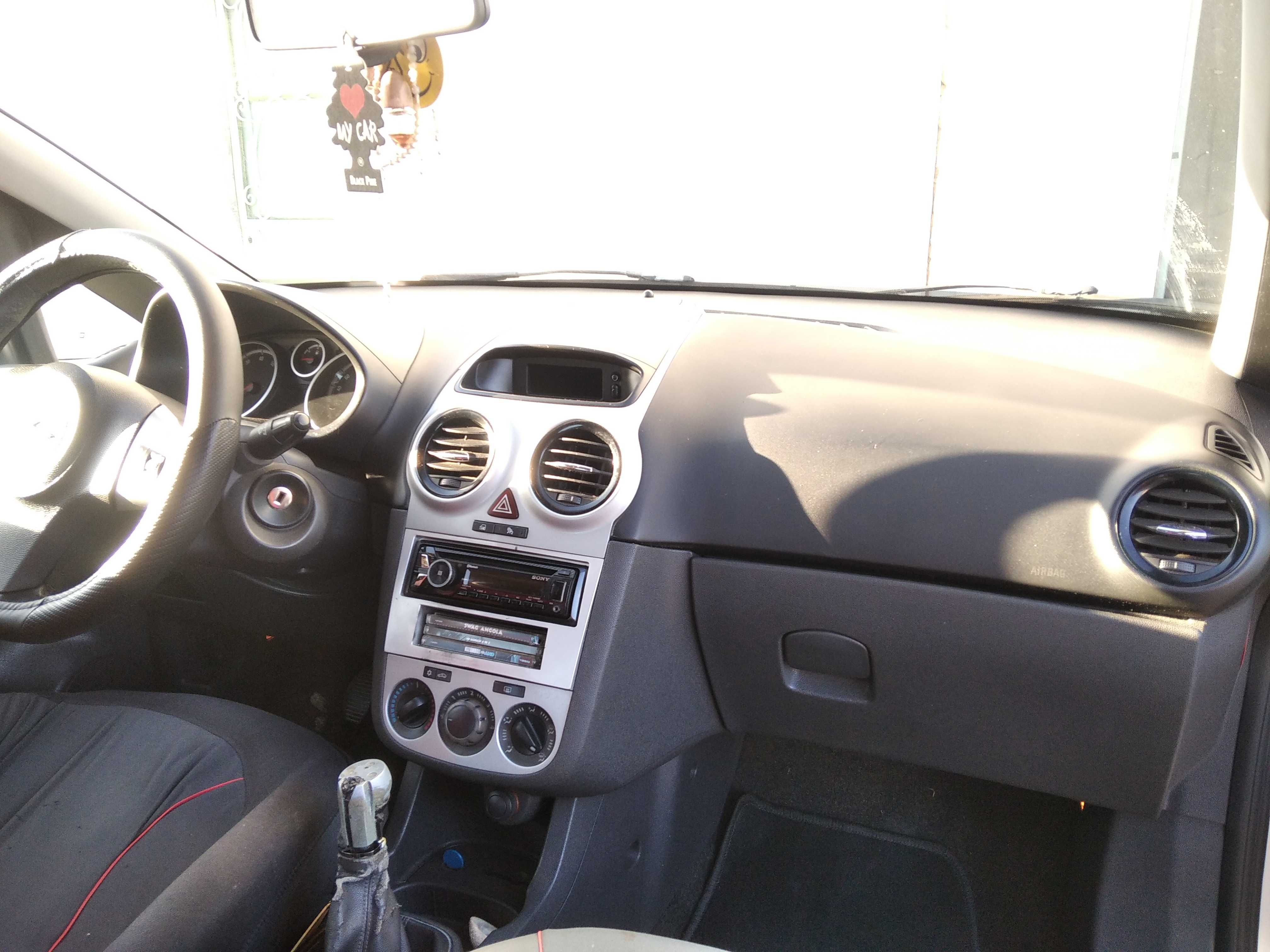 Opel Corsa D 1.2 Gasolina (2008) – Ideal para cidade