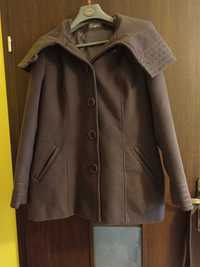 Zimowy wełniany płaszcz damski 42