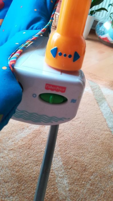 Leżaczek Bujaczek Fisher Price stan bdb