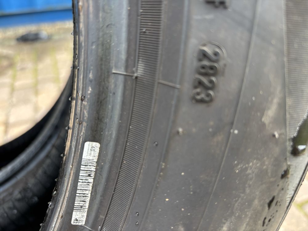 235/50/20 pirelli komplet 23 rok