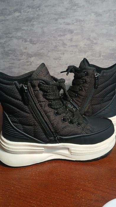 Зимні сапожки дитячі для дівчинки