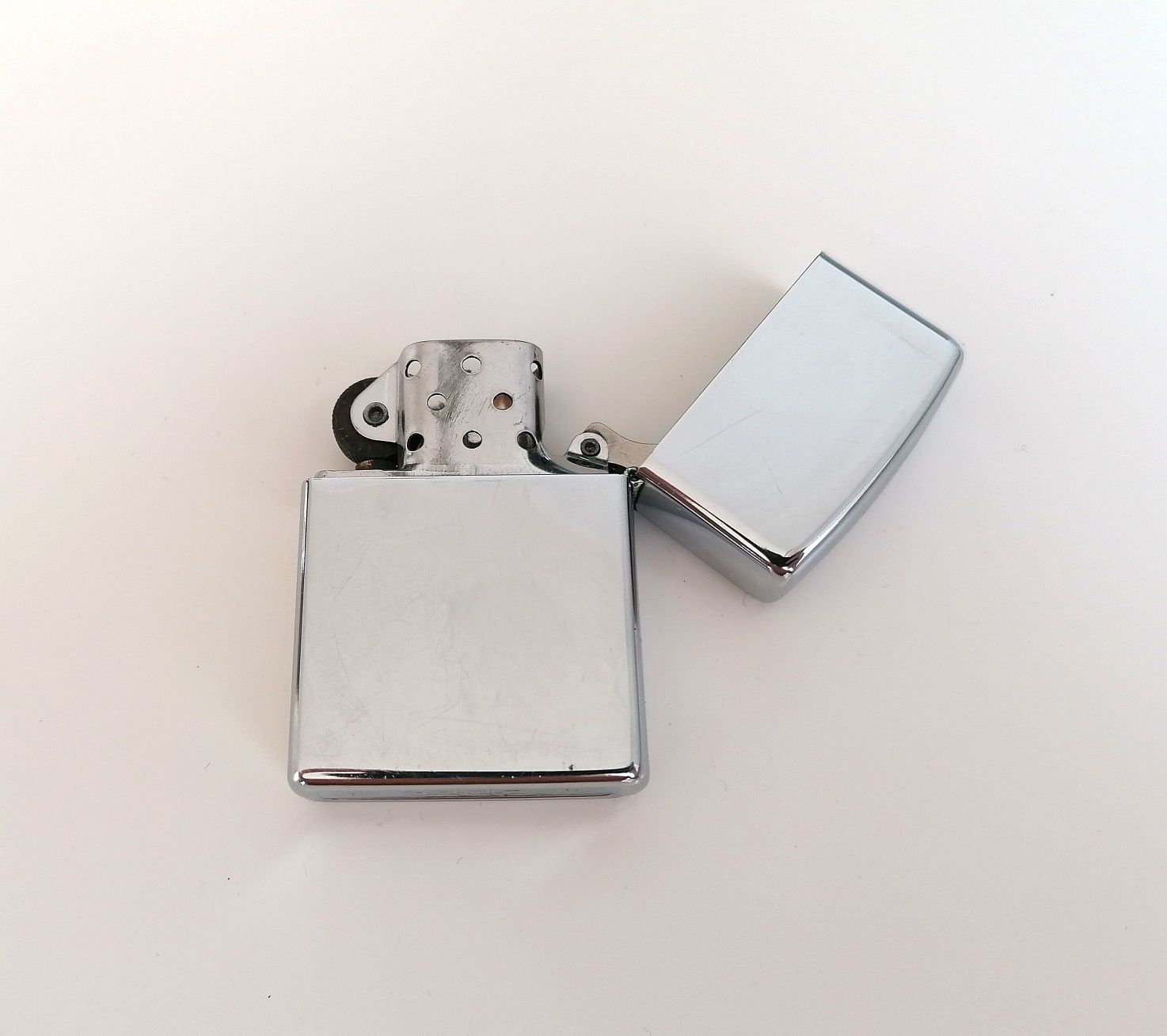 Zapalniczka Zippo Fin Chrome z 1995 roku